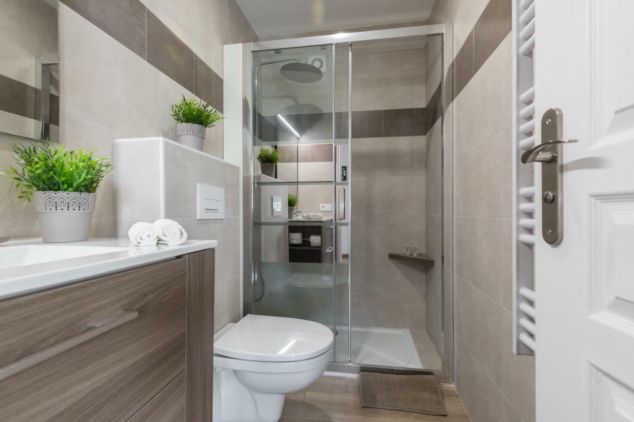 شقة Sleep In Antibes City Center المظهر الخارجي الصورة