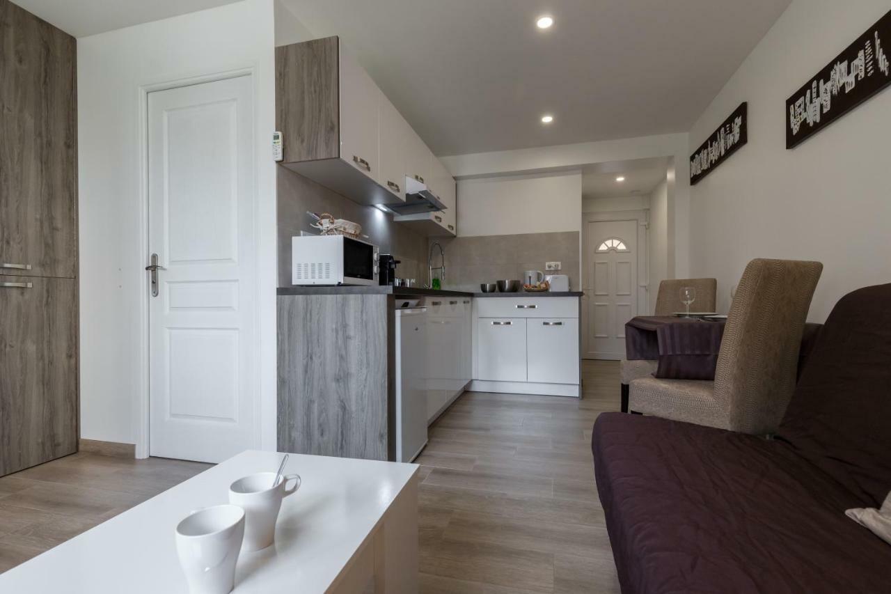 شقة Sleep In Antibes City Center المظهر الخارجي الصورة