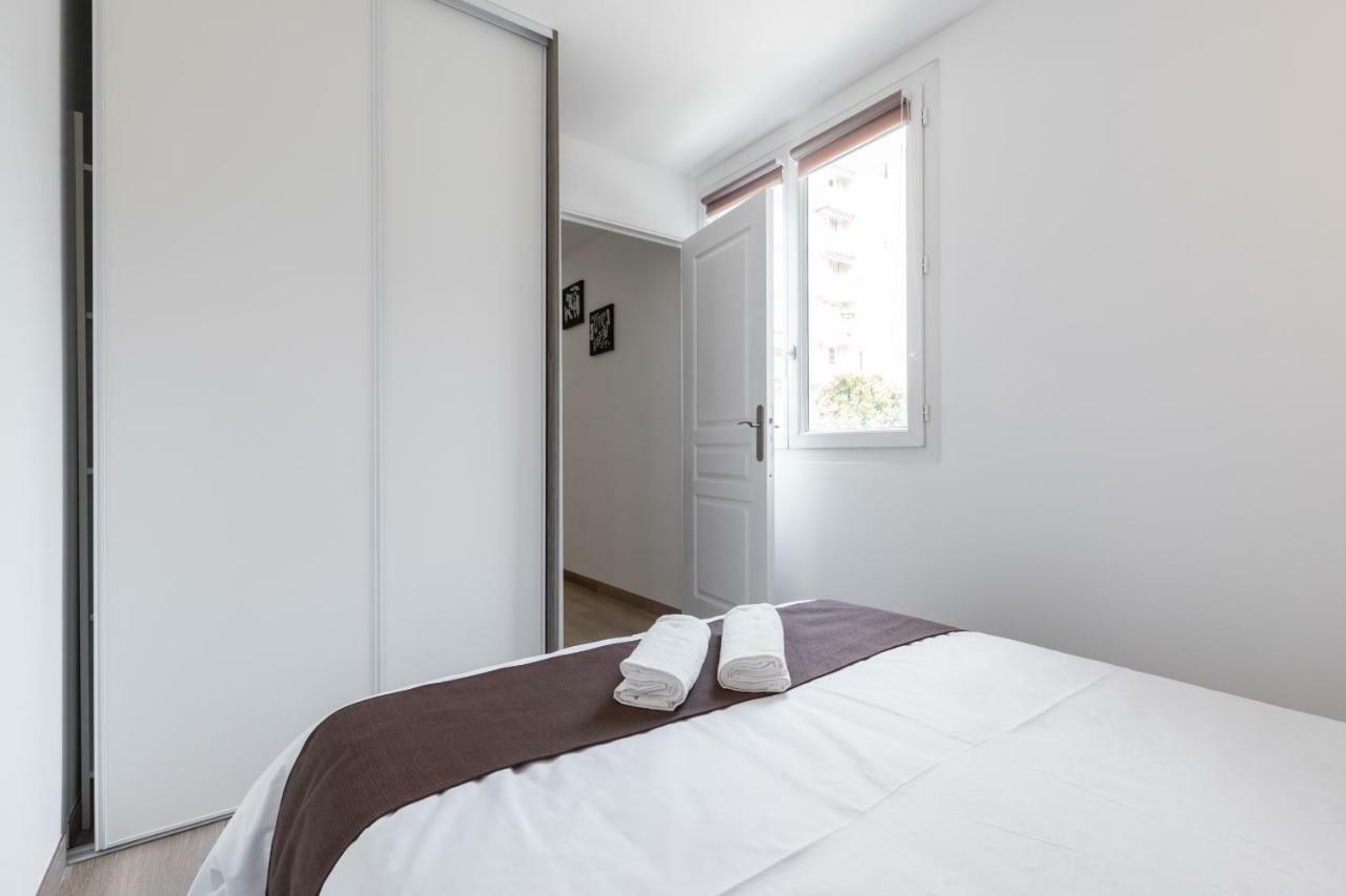 شقة Sleep In Antibes City Center المظهر الخارجي الصورة