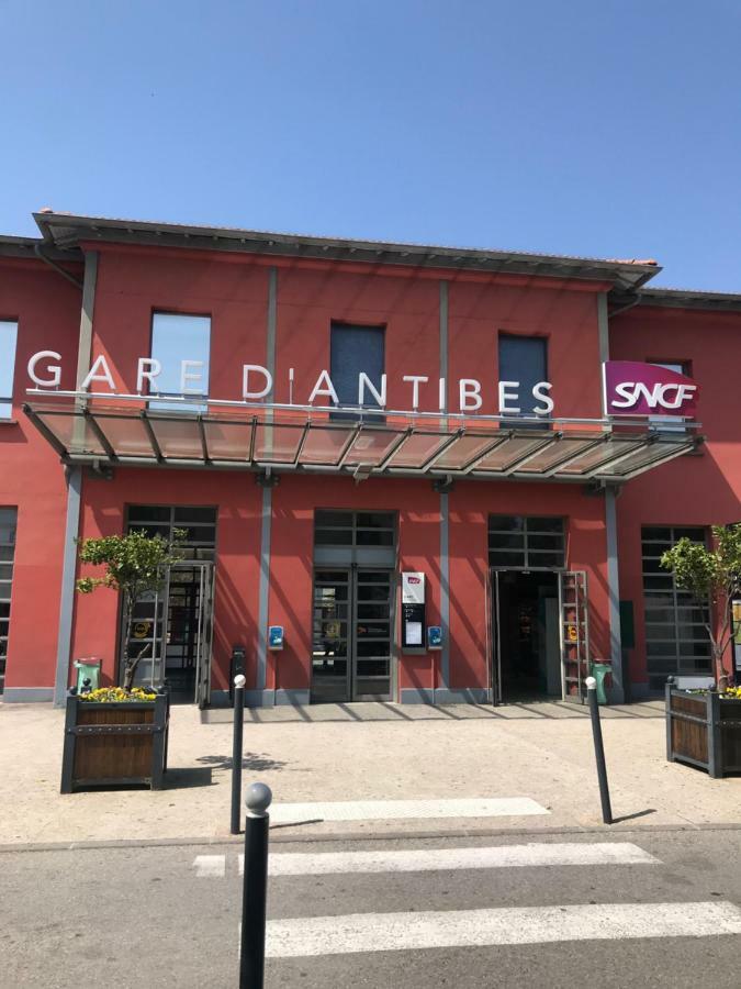 شقة Sleep In Antibes City Center المظهر الخارجي الصورة