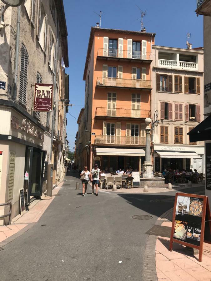 شقة Sleep In Antibes City Center المظهر الخارجي الصورة